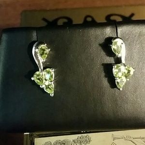 NWOT 925 Solid Sterling Silver & Peridot Earrings